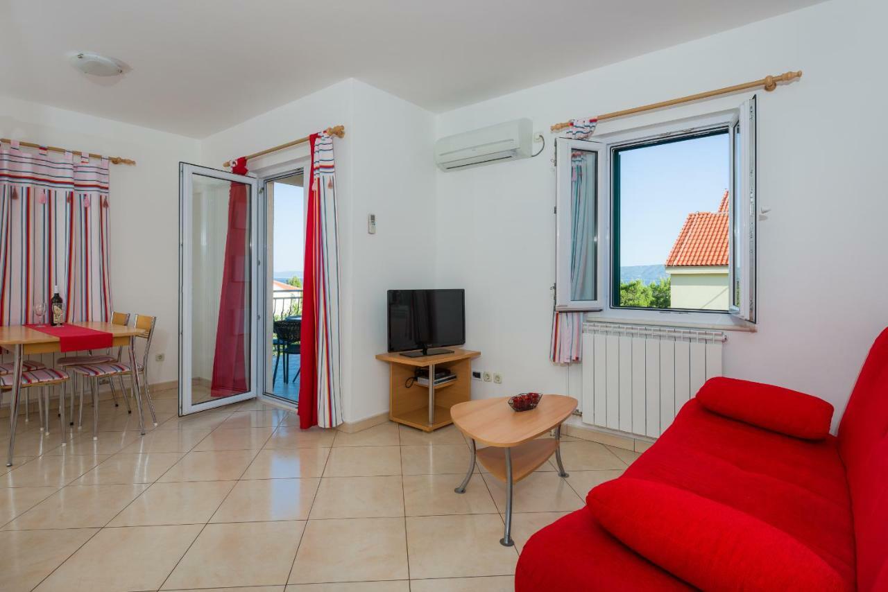 Apartments Villa Vallum Бол Экстерьер фото