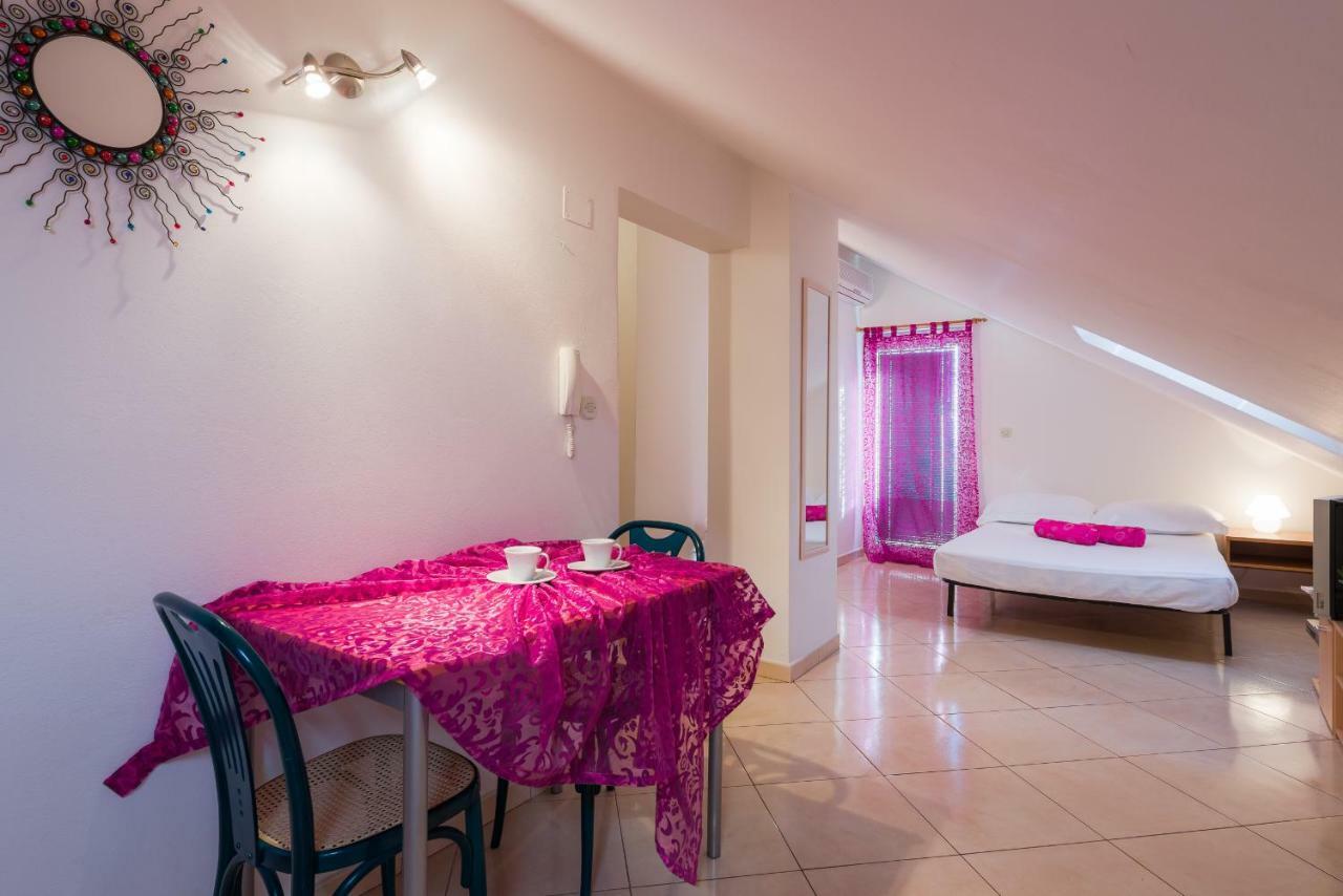 Apartments Villa Vallum Бол Экстерьер фото