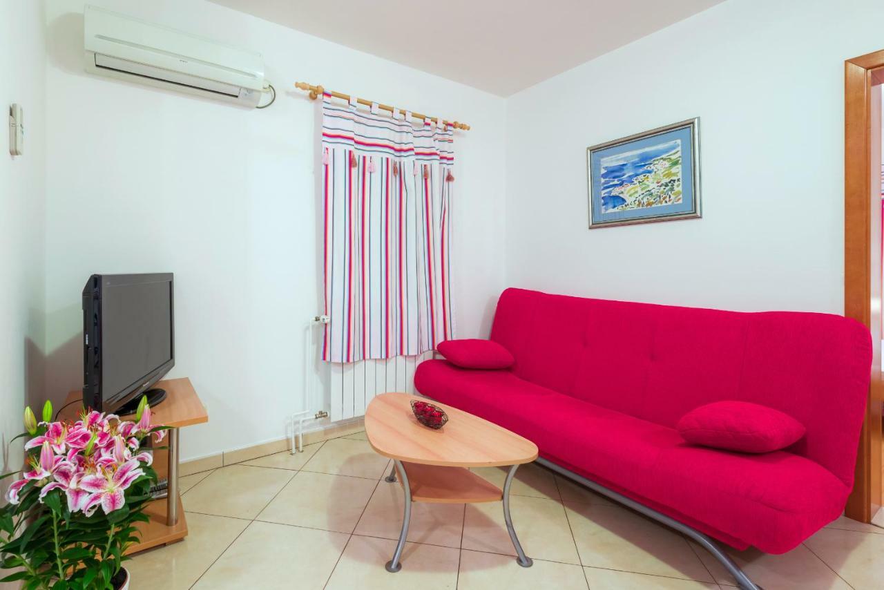 Apartments Villa Vallum Бол Экстерьер фото