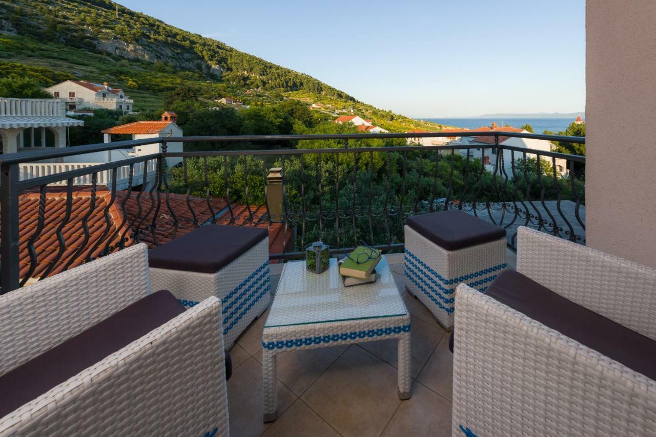 Apartments Villa Vallum Бол Экстерьер фото