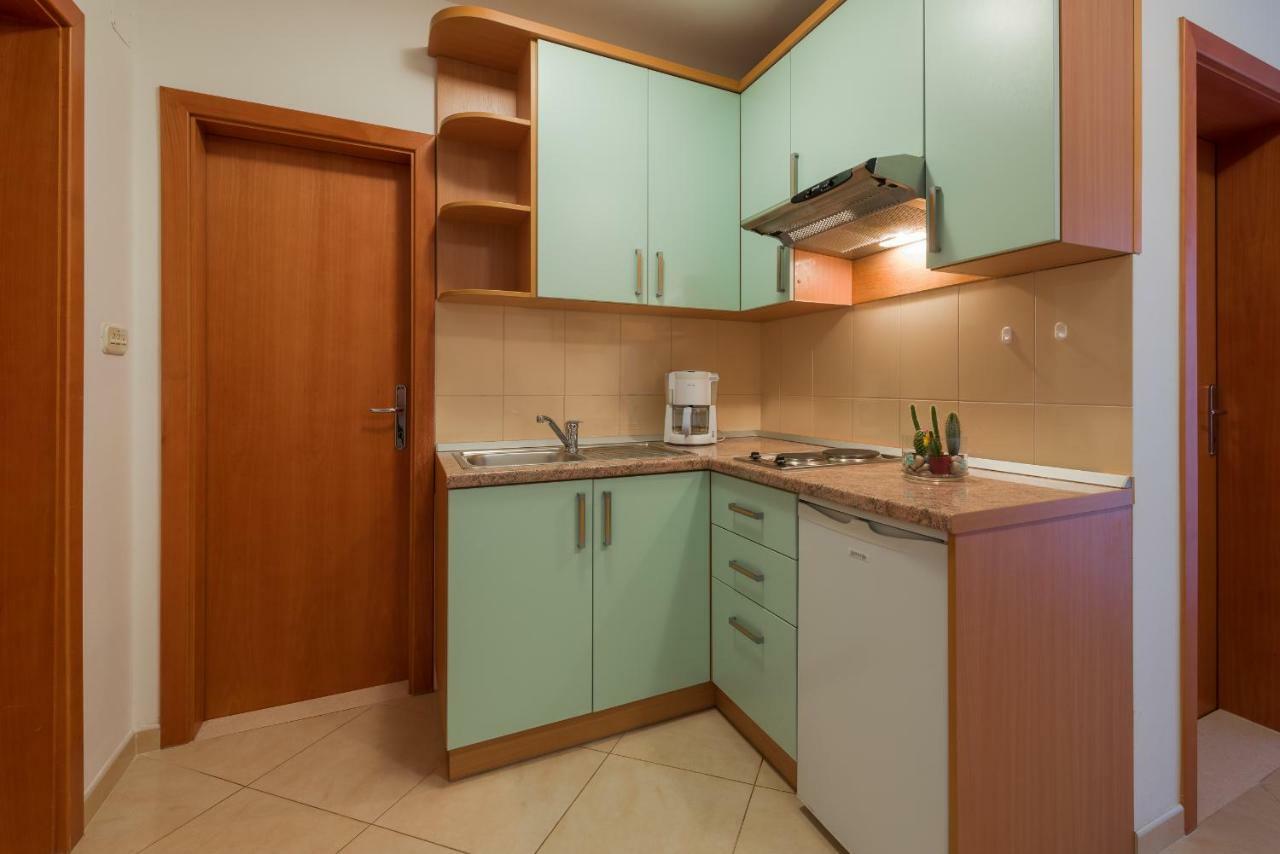 Apartments Villa Vallum Бол Экстерьер фото