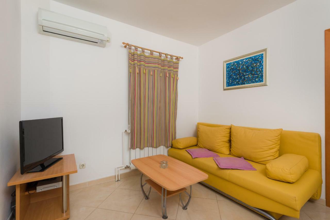 Apartments Villa Vallum Бол Экстерьер фото