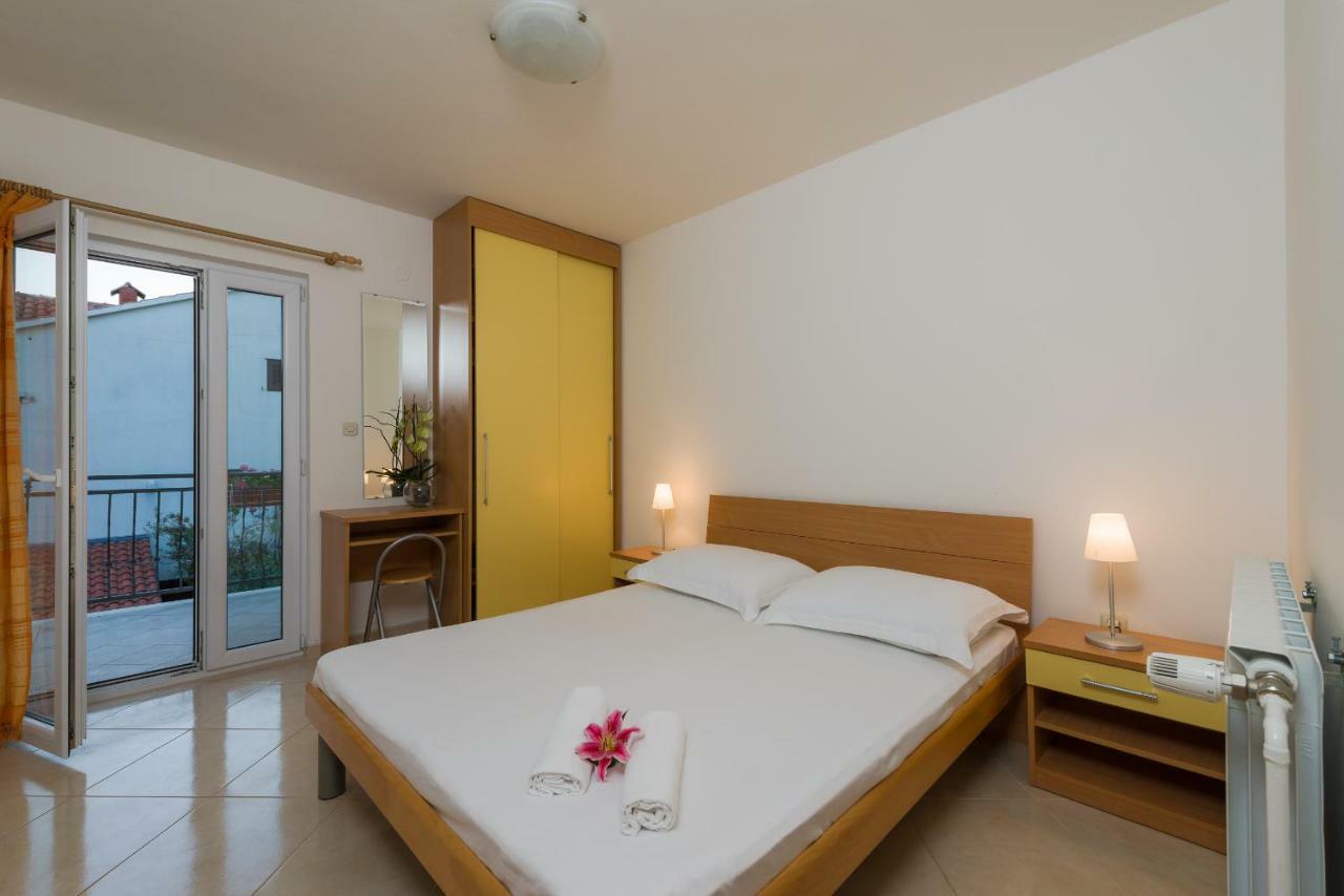 Apartments Villa Vallum Бол Экстерьер фото