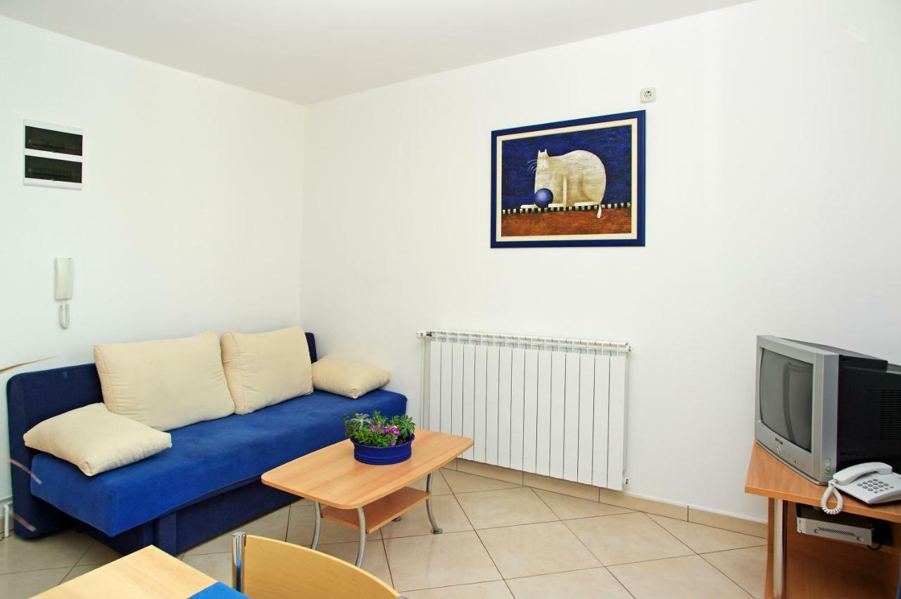 Apartments Villa Vallum Бол Экстерьер фото