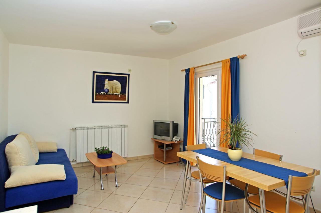 Apartments Villa Vallum Бол Экстерьер фото