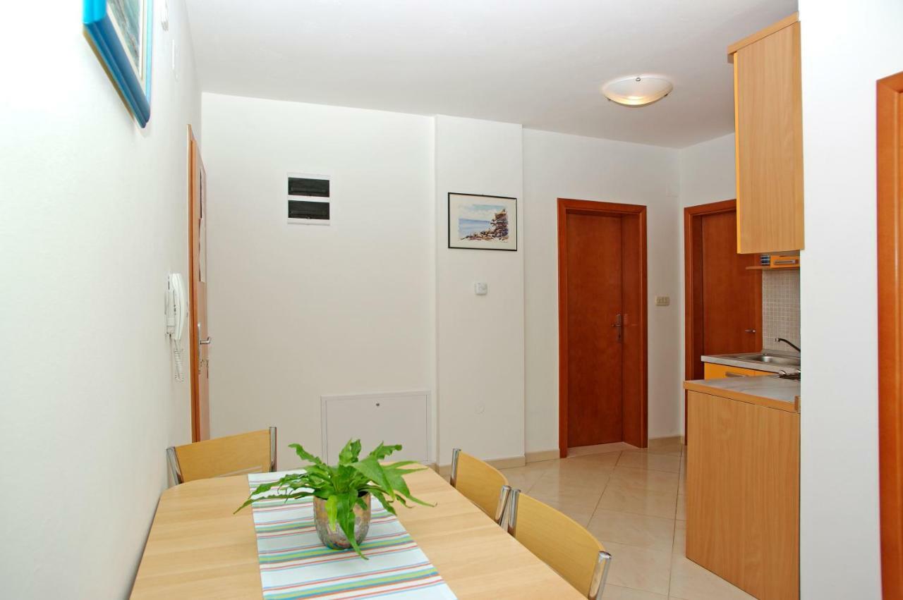 Apartments Villa Vallum Бол Экстерьер фото