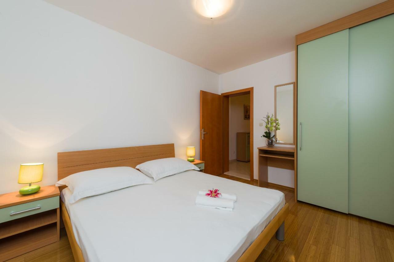 Apartments Villa Vallum Бол Экстерьер фото